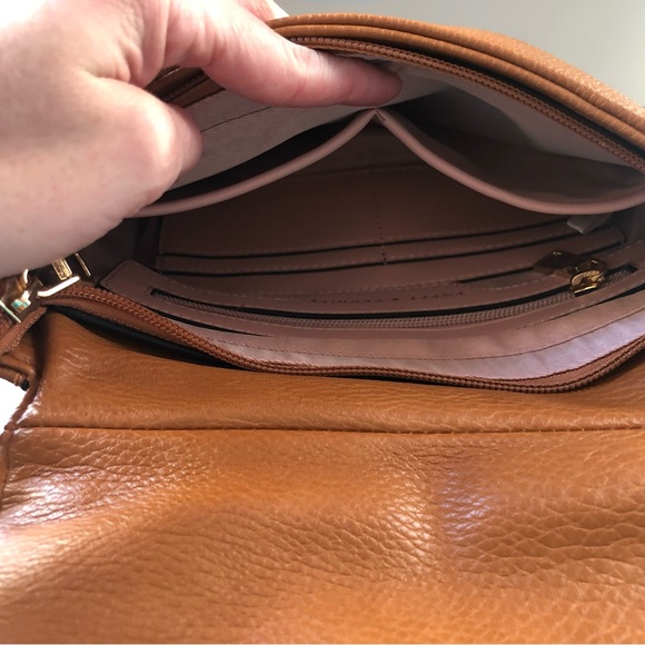 Poppy & Peonies Mini Downtown in Cognac - Picture 9 of 9